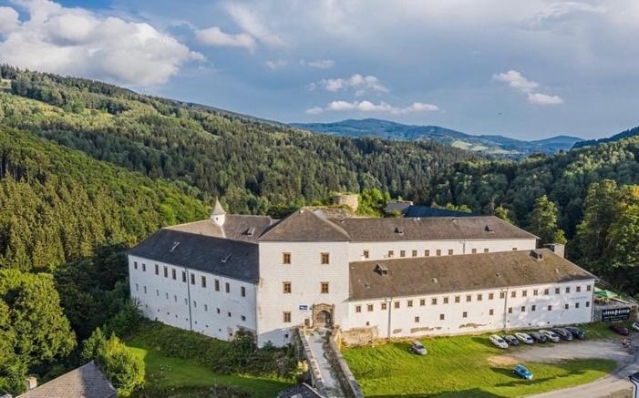 Zamek Kolstejn - Hotel Chateau Goldenstein Branná 외부 사진